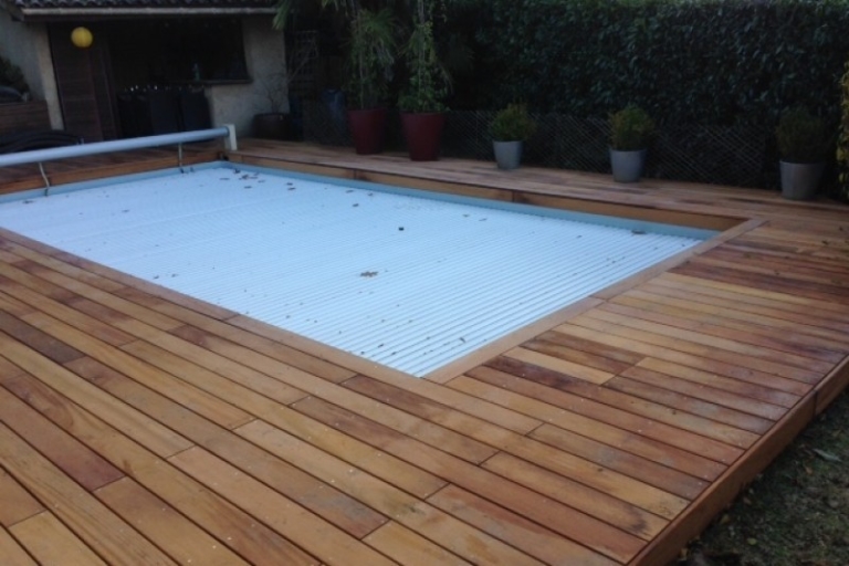 202-plage-de-piscine-a-lissieu