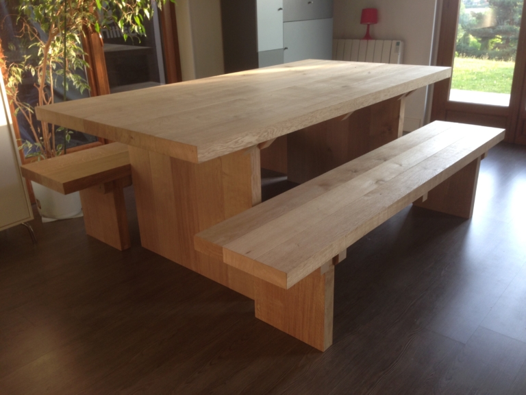 260-table-en-chene-massif
