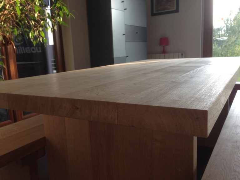 261-table-en-chene-massif