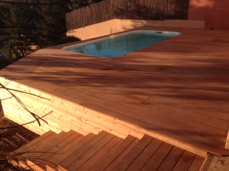 454-belle-plage-de-piscine-hors-sol-sur-la-commune-de-belmont-sur-azergues